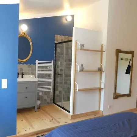 Belle Longere Au Calme - L'auguste *